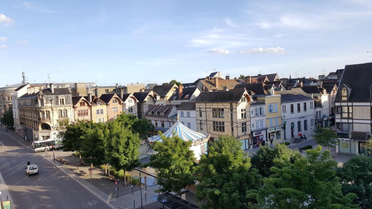 Le Coeur De Troyes - Appartement & Studio Экстерьер фото